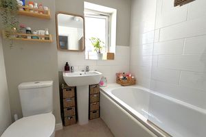 Bathroom - click for photo gallery